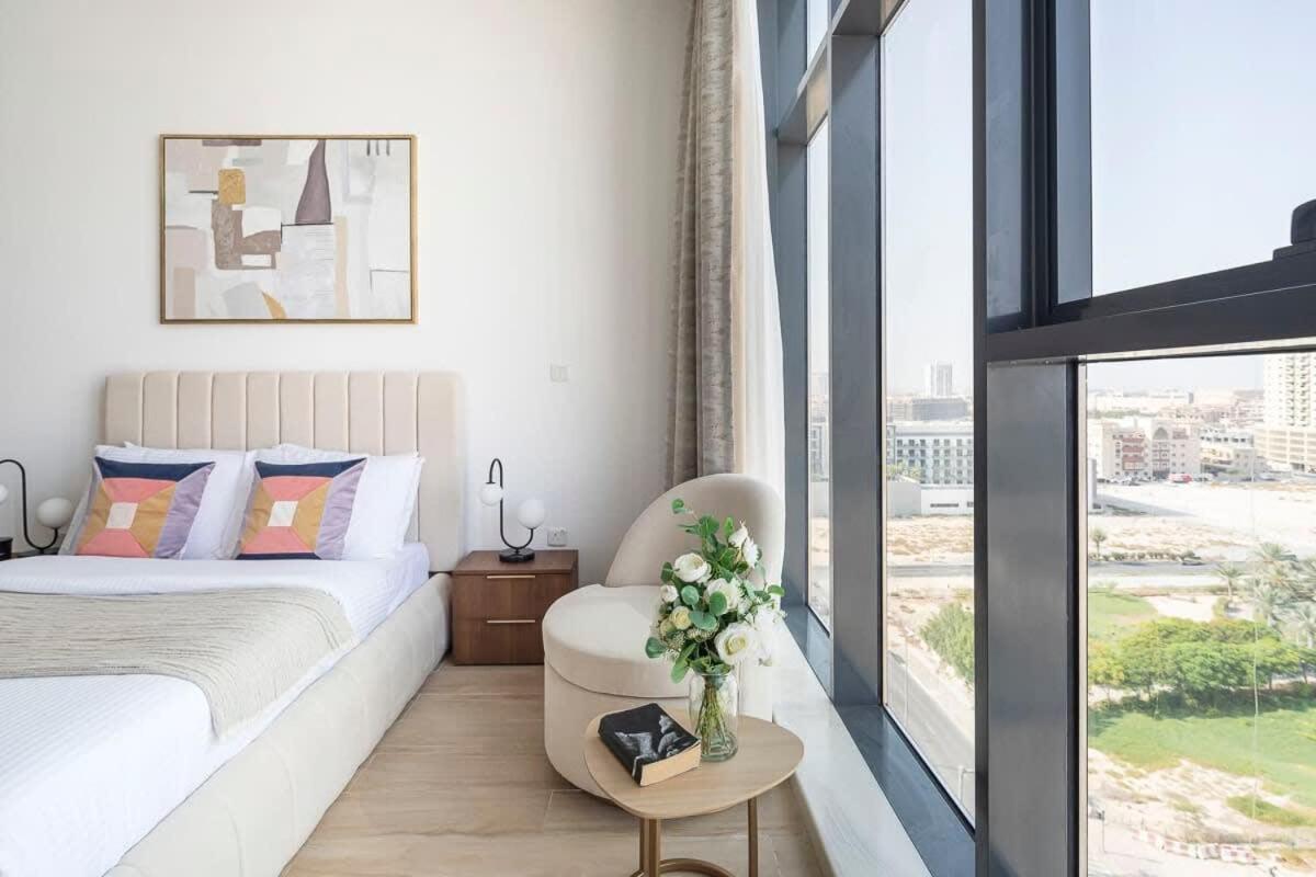 Frank Porter - Regina Tower Dubai Exterior photo
